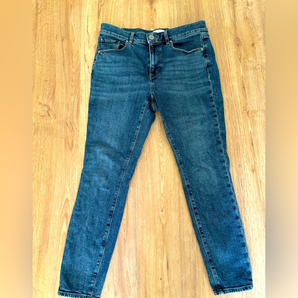 LOFT Women’s Petite Skinny Ankle Jeans 6P